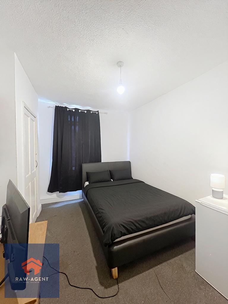 Pinehurst Road, Liverpool L4 - View 2