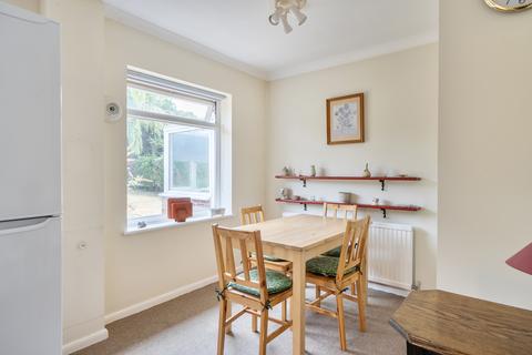 4 bedroom detached house for sale, Groveside Close, Bookham