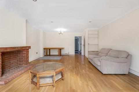 3 bedroom terraced house for sale, Church Street, Staines-upon-Thames, Surrey, TW18