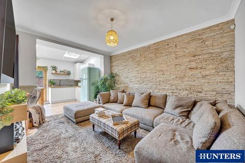 5 bedroom terraced house for sale, Galsworthy Avenue, Chadwell Heath, RM6