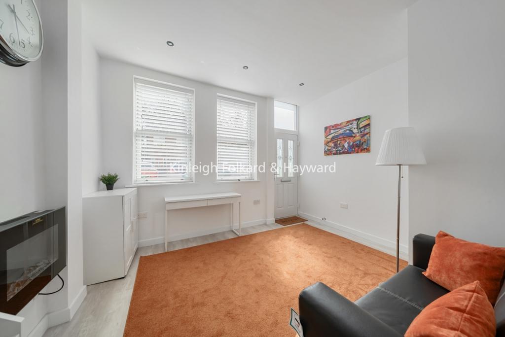 Apartment in London - View 2