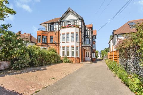 2 bedroom flat for sale, Imperial Avenue, Westcliff-on-Sea, Essex, SS0