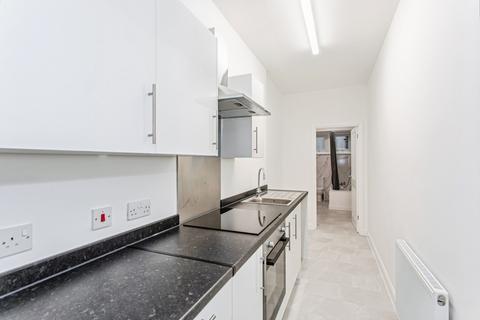 2 bedroom flat for sale, Imperial Avenue, Westcliff-on-Sea, Essex, SS0