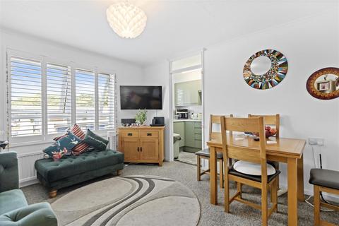 undefined, Brookside Avenue, Polegate BN26