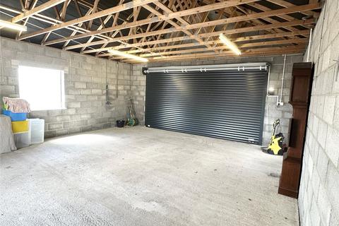 4 bedroom semi-detached house for sale, Harries Avenue, Carmarthenshire SA15