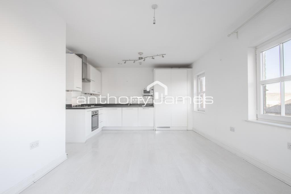 Apartment in Erith - View 4