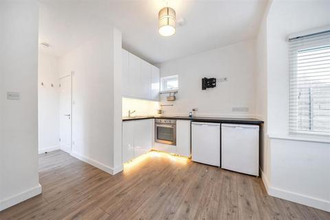 1 bedroom flat for sale, New Road, Rickmansworth WD3