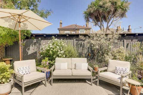 2 bedroom end of terrace house for sale, Ardmere Road, Hither Green, SE13