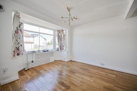4 bedroom terraced house for sale, Pembroke Road - Palmers Green - London - N13
