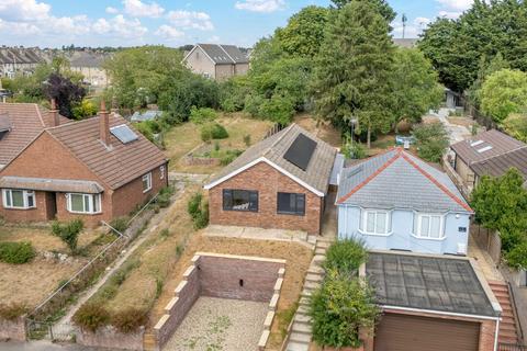 3 bedroom detached bungalow for sale, New Cheveley Road, Newmarket CB8