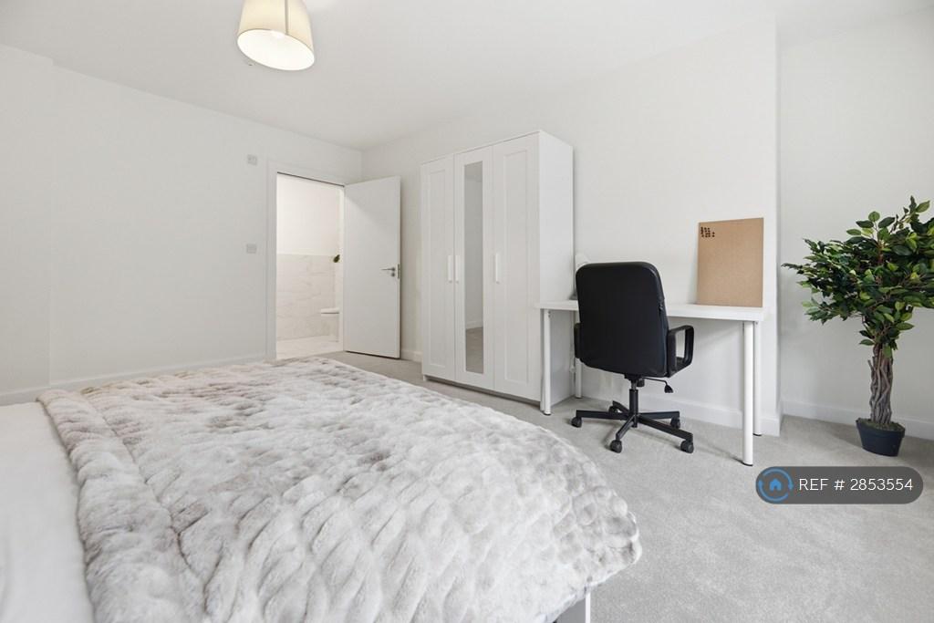 Apartment in Glasgow - More