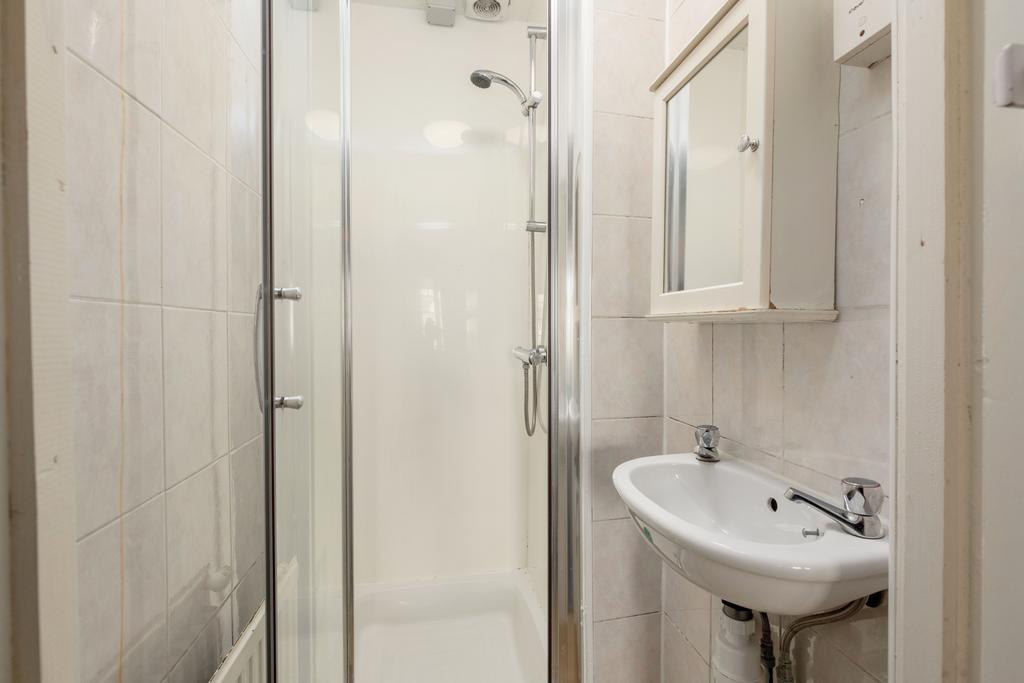 5/4, 1F1, Parkside Street, Edinburgh, EH8 9RL - More