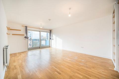 2 bedroom flat to rent, Metcalfe Court, Greenwich