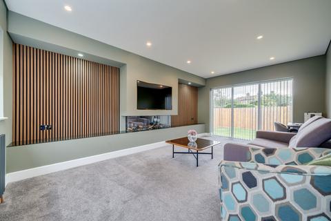 3 bedroom detached house for sale, Hepworth Close, Mirfield