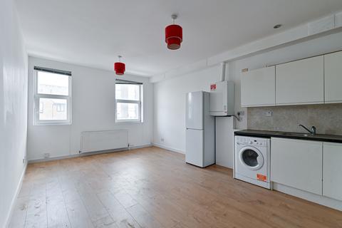 1 bedroom apartment to rent, Lewisham High Street, London