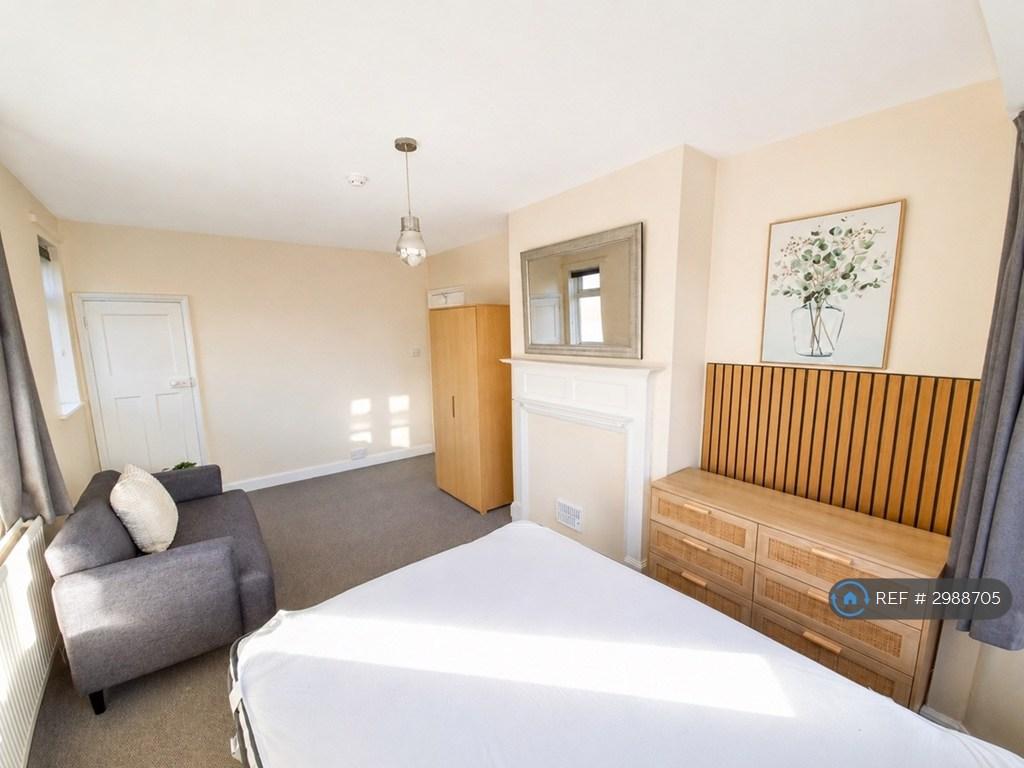 House in Cambridge, Petersfield - View 2