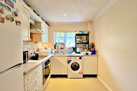 2 bedroom apartment for sale, 41 Kenton Road, Harrow