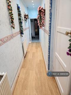 1 bedroom in a flat share to rent, Ground Floor, Leeds, LS2