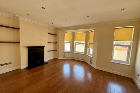 3 bedroom flat for sale, 111B Bathurst Gardens, London, Brent, NW10 5JJ
