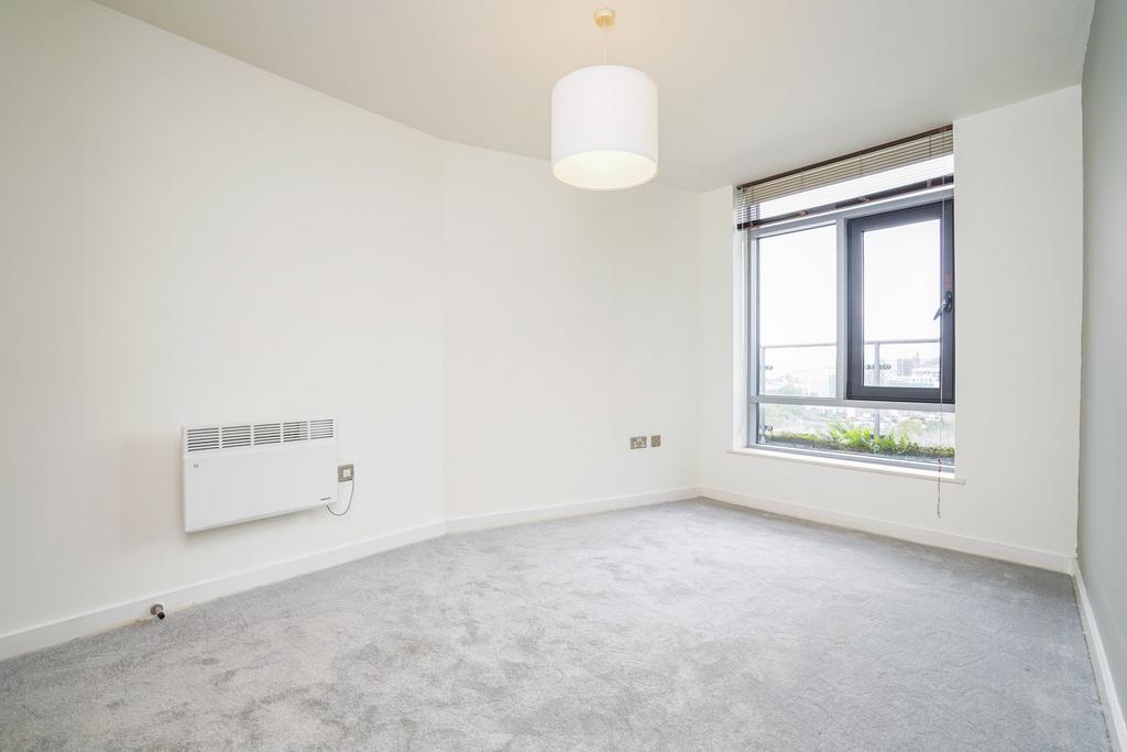 Apartment in Leeds - View 3