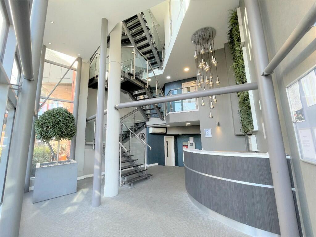 Apartment in Leeds - View 5