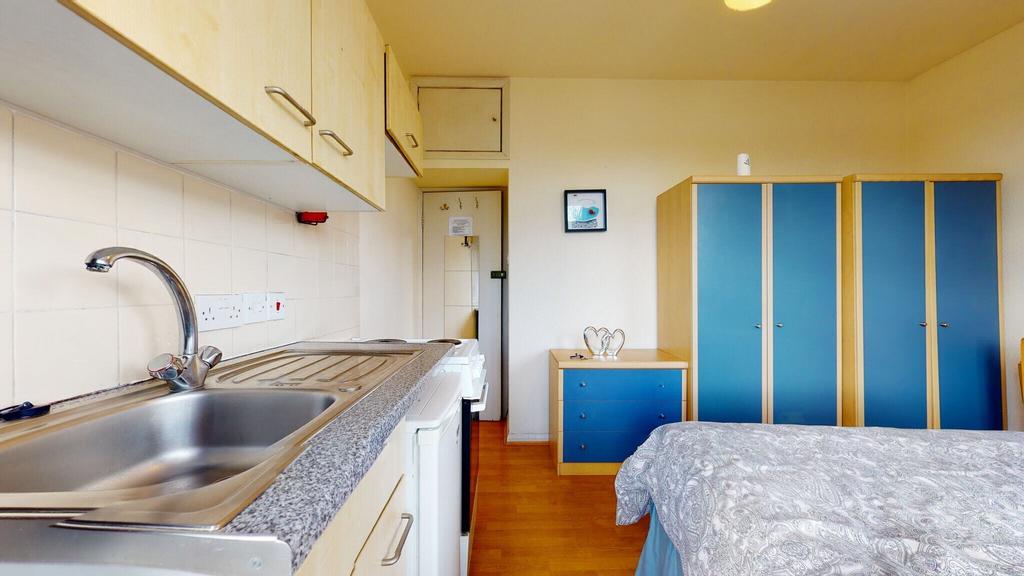 Apartment in London - More