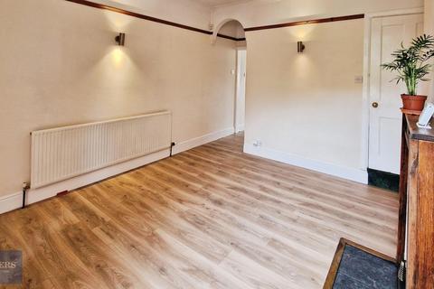 2 bedroom terraced house to rent, War Lane, Harborne, Birmingham
