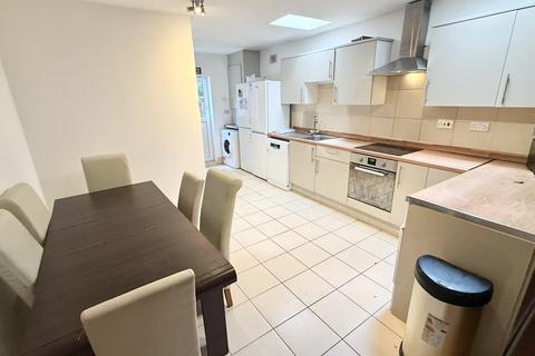 1 bedroom in a house share to rent, Heeley Road, BIRMINGHAM, B29