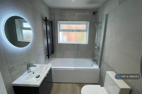 3 bedroom terraced house to rent, Lenchville, Kidderminster, DY10