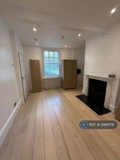 2 bedroom flat to rent, High Road, Chigwell, IG7