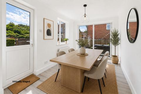 3 bedroom semi-detached house for sale, York Way, Hemel Hempstead, HP2