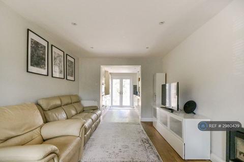 2 bedroom terraced house to rent, Church Lane, Waltham Cross, EN8