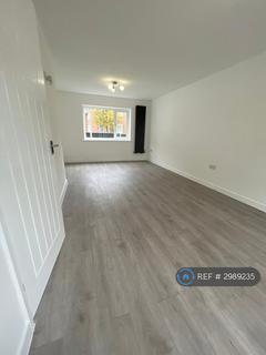 3 bedroom semi-detached house to rent, Catherine Way, Newton-Le-Willows, WA12