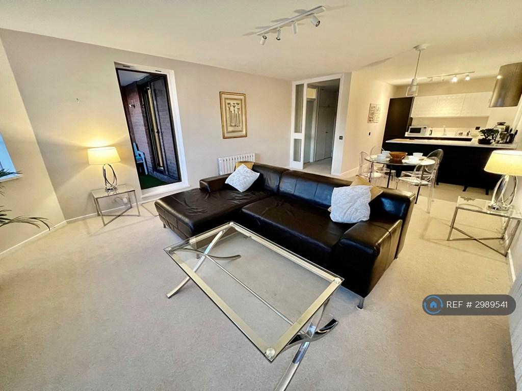 Apartment in London - View 3