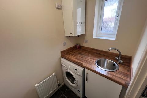 2 bedroom end of terrace house to rent, Pasture View, Kingston upon Hull, HU7