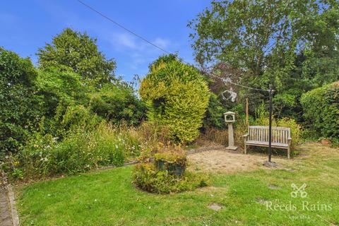 3 bedroom semi-detached house for sale, Bedford Close, Pontefract WF7