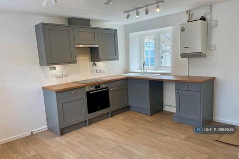 2 bedroom terraced house to rent, Blue Ball Close, Bruton, BA10