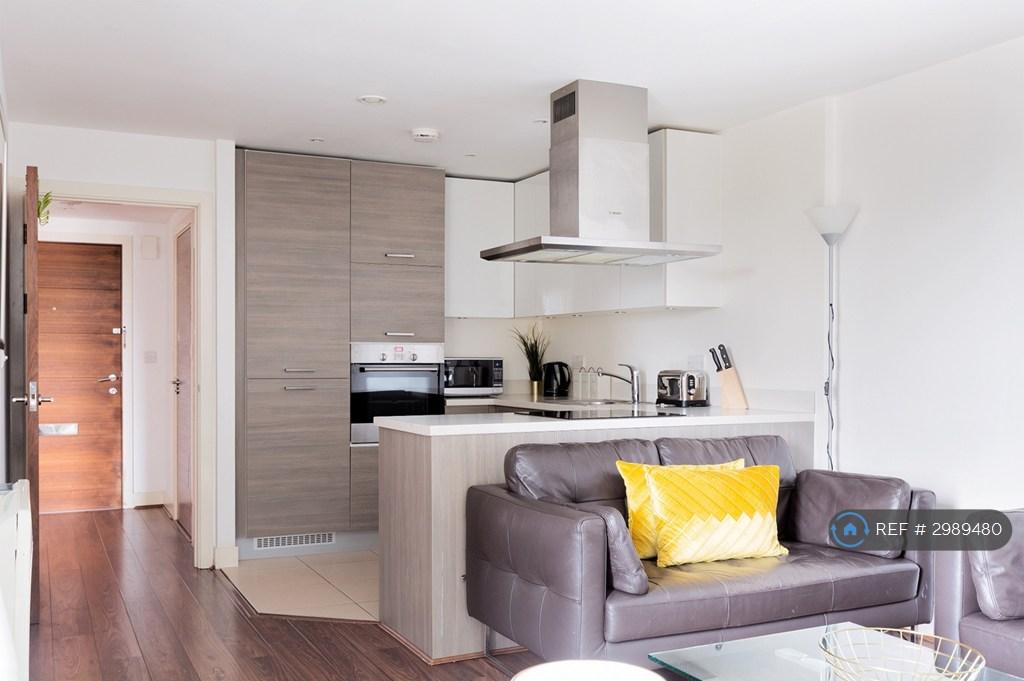 Apartment in London - More