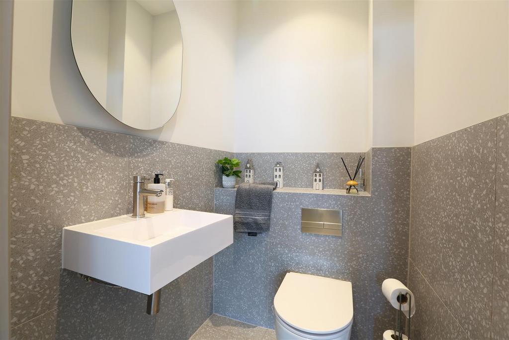 Apartment in London - View 4