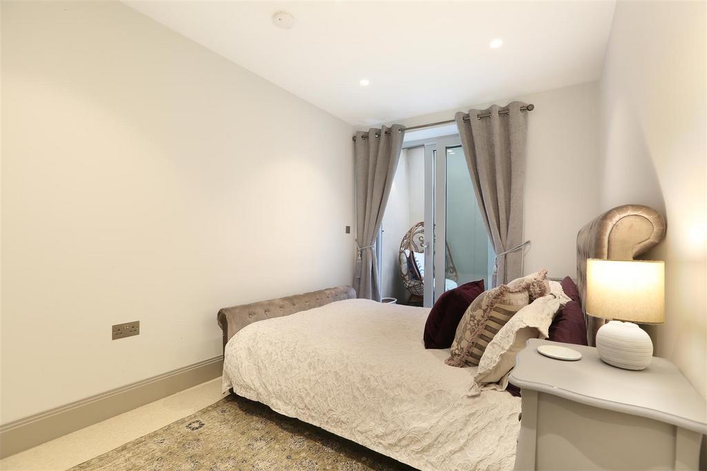Apartment in London - More