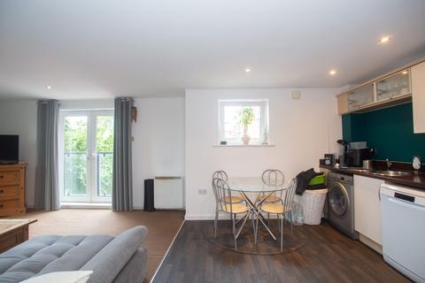 2 bedroom flat for sale, Central Way, Warrington WA2
