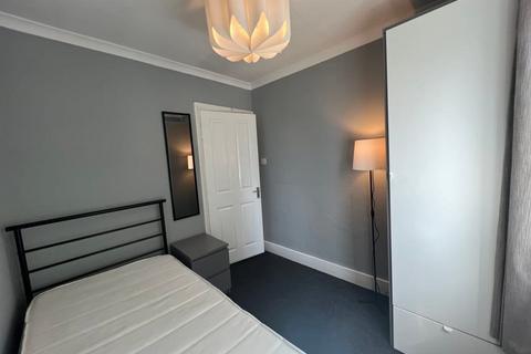 4 bed house for rent in Tunnel Avenue, London, SE10