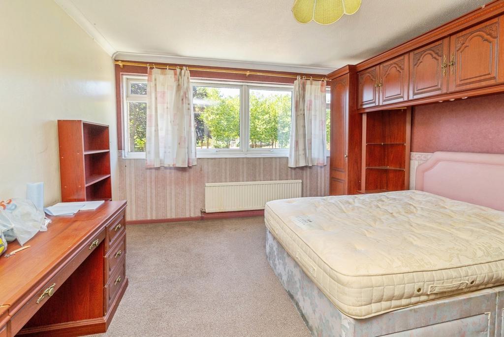 House in Milton Keynes, Great Linford - View 4