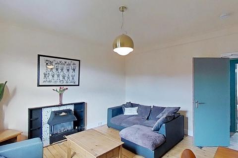 3 bedroom flat to rent, Gorgie Road, Edinburgh, EH11