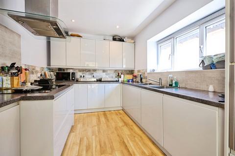 7 bedroom detached bungalow for sale, Buckingham Road, Silverstone, Towcester