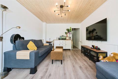 3 bedroom townhouse for sale, Dimond Close, Southampton, Hampshire, SO18