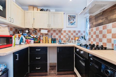 2 bedroom apartment for sale, Wimborne Road, Bournemouth