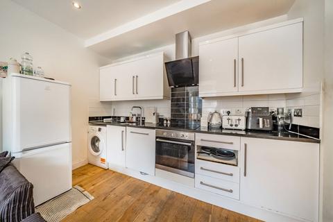 2 bedroom flat to rent, Glenarm Road, London E5