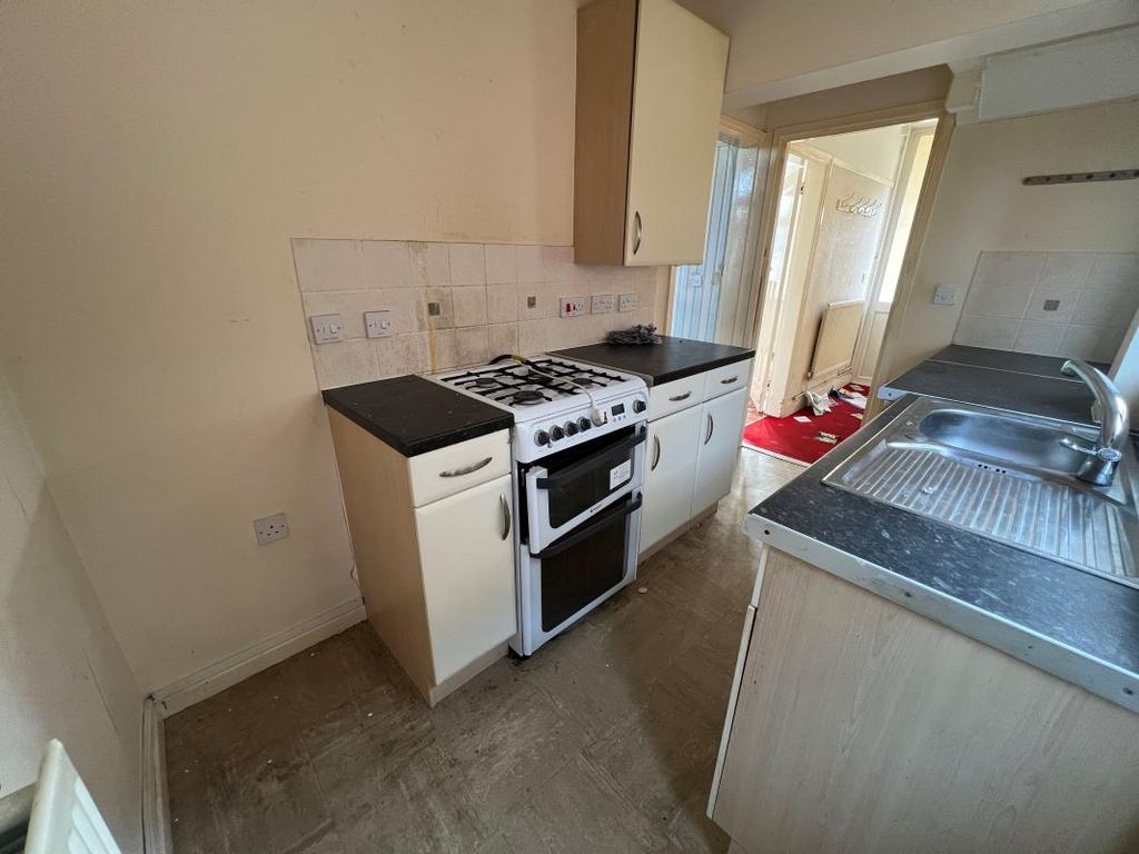 75 Blackburn Avenue, Wolverhampton, WV6 9JT - View 3