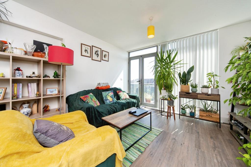 Apartment in Liverpool - View 4